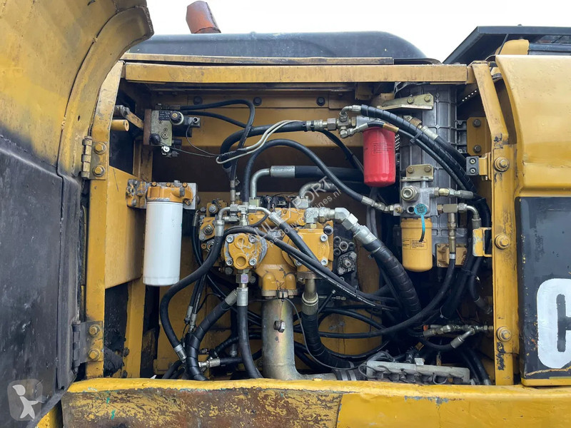 Excavator Caterpillar Track Excavator Hammer...