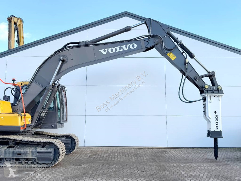 Lopatový nakládač Volvo B + Maxx 2000 Hammer -...