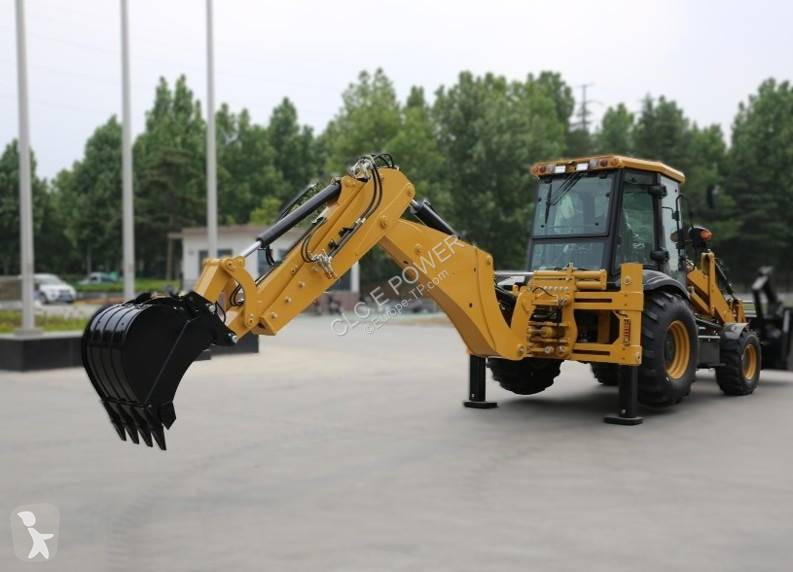 Lopatový nakládač CLC T 1100