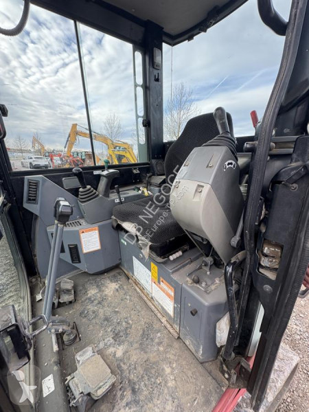 Excavadora Takeuchi