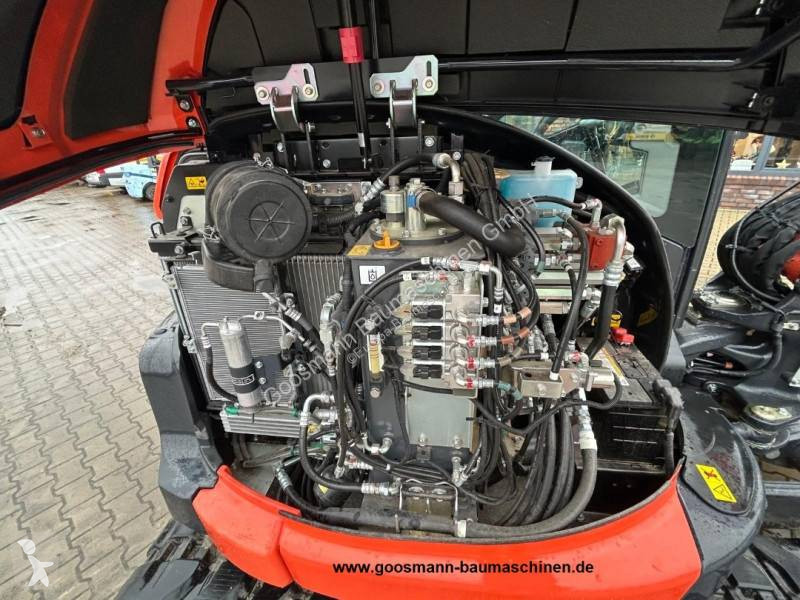 Escavadora Kubota KX060-5