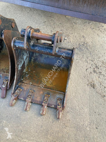 Escavadora Sany  SY26U