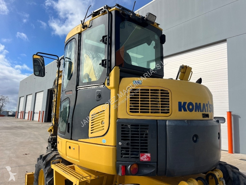 Excavator Komatsu MR-8