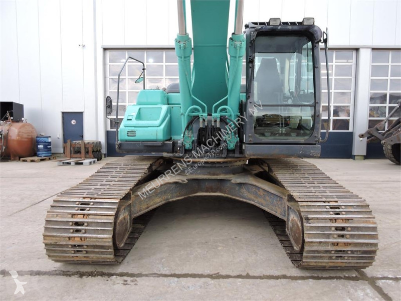 Escavadora Kobelco SK260