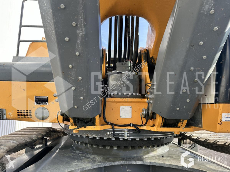 جرافة Liebherr  R966 HD
