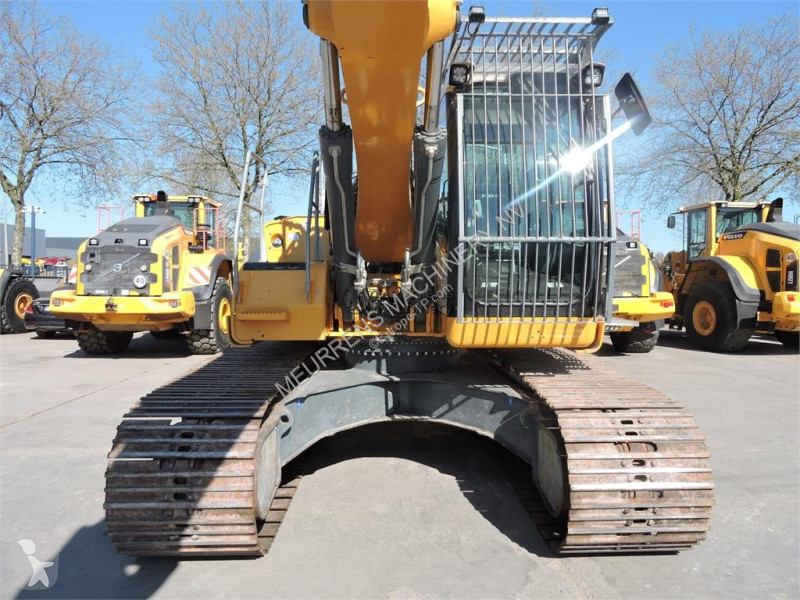 جرافة Liebherr R926LC