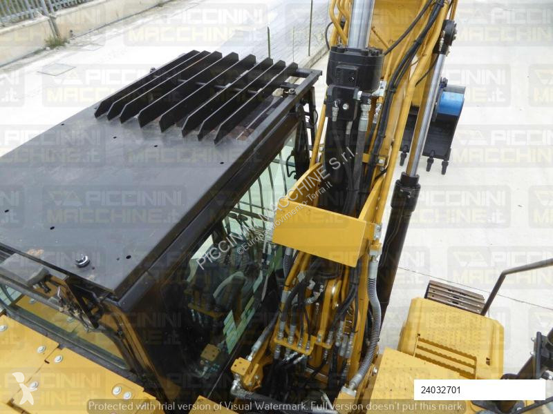 Escavatore Caterpillar