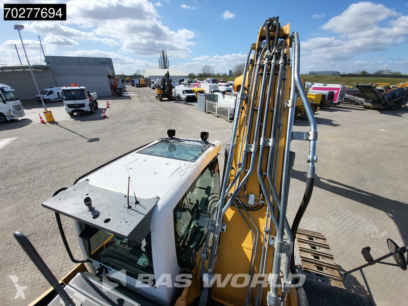 Excavadora Liebherr SHD