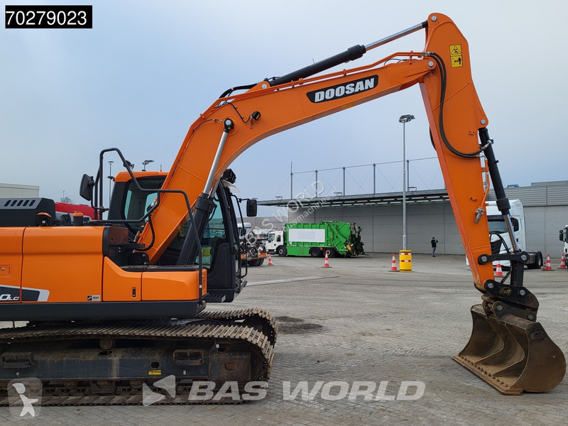 Excavator Doosan -5