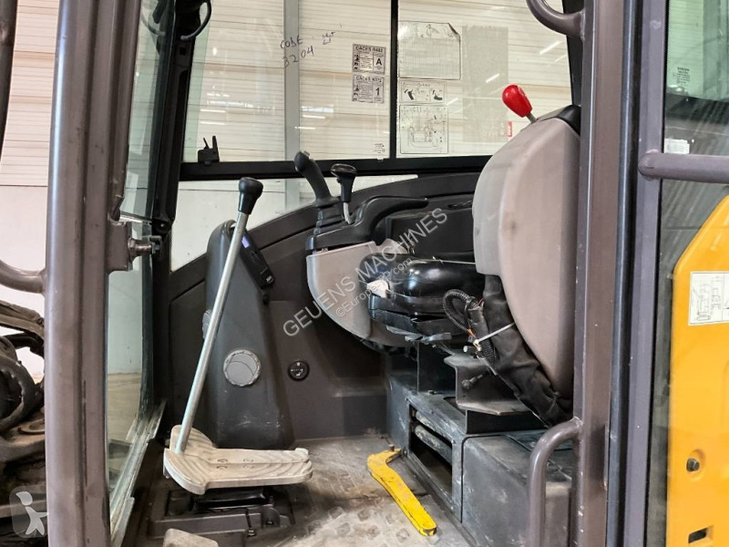 Lopatový nakládač Volvo ECR D