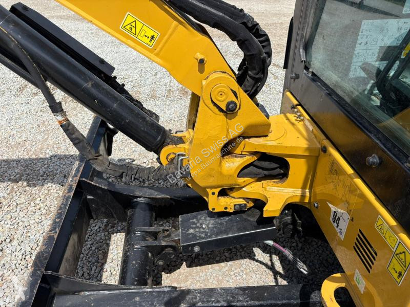 Excavadora Caterpillar 3035 CR