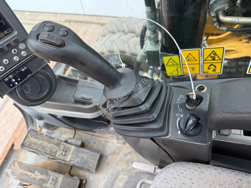 Excavator Caterpillar D - Triple Boom / Quick...