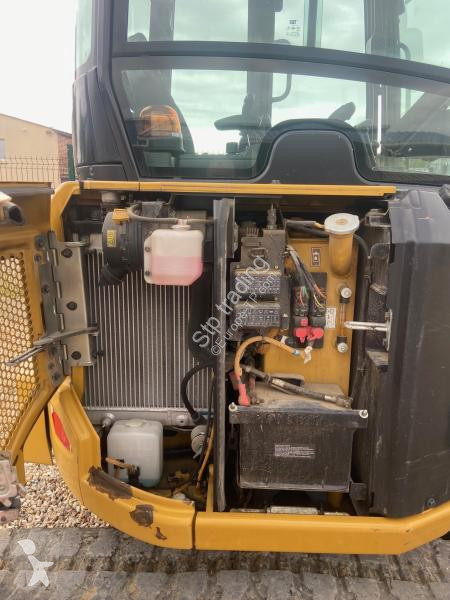 Lopatový nakládač Caterpillar  302.7 CR
