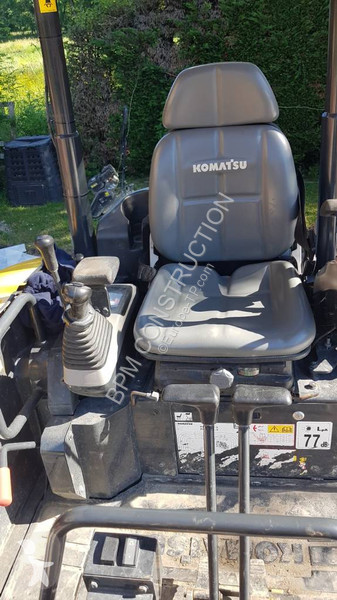 Escavadora Komatsu PC24MR-5