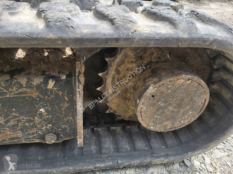 Excavator Komatsu PC26MR-3