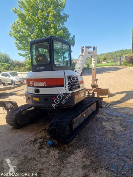 جرافة Bobcat 5T