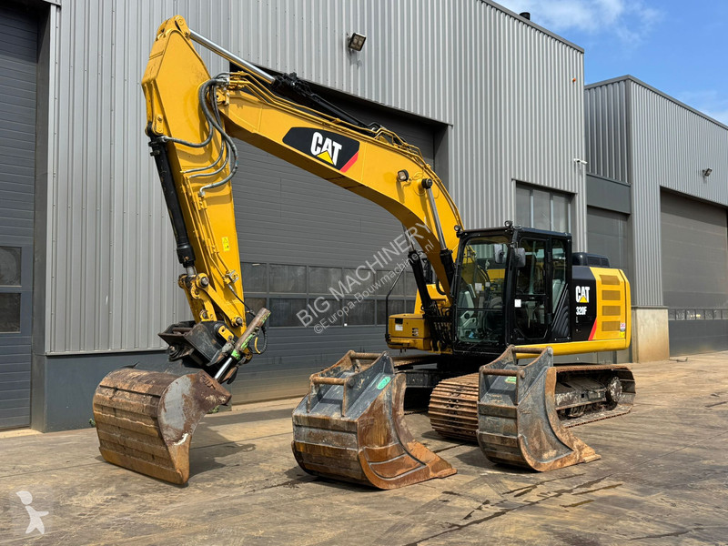 Excavator Caterpillar 320FL incl. 3 x Bucket