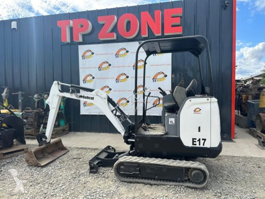 Lopatový nakládač Bobcat e17 à 13 900 € ht