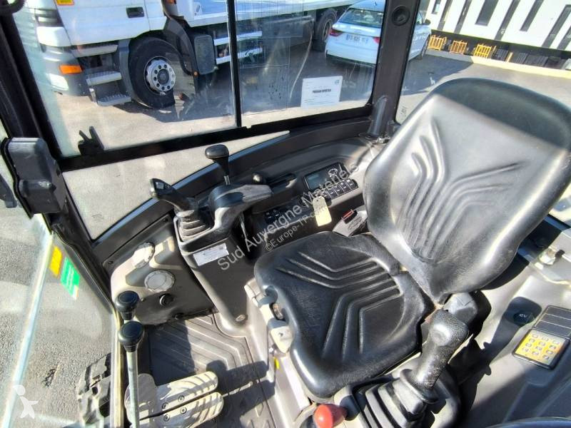 Escavadora Volvo EC 18 D