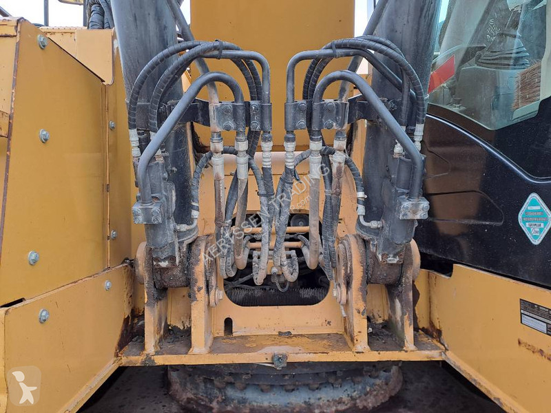 Lopatový nakládač Caterpillar LCR