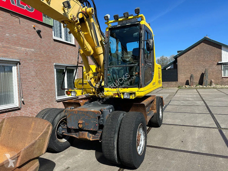 Escavatore Komatsu CE