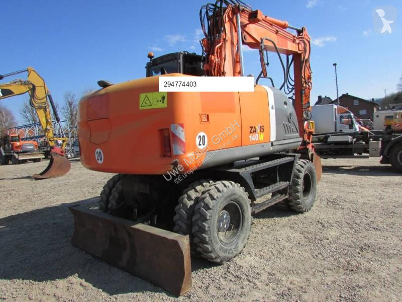 Escavadora Hitachi W-3 Mobilbagger 45.000 EUR /...
