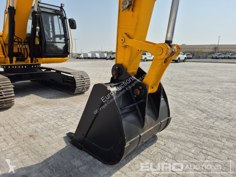 جرافة JCB JS215LC