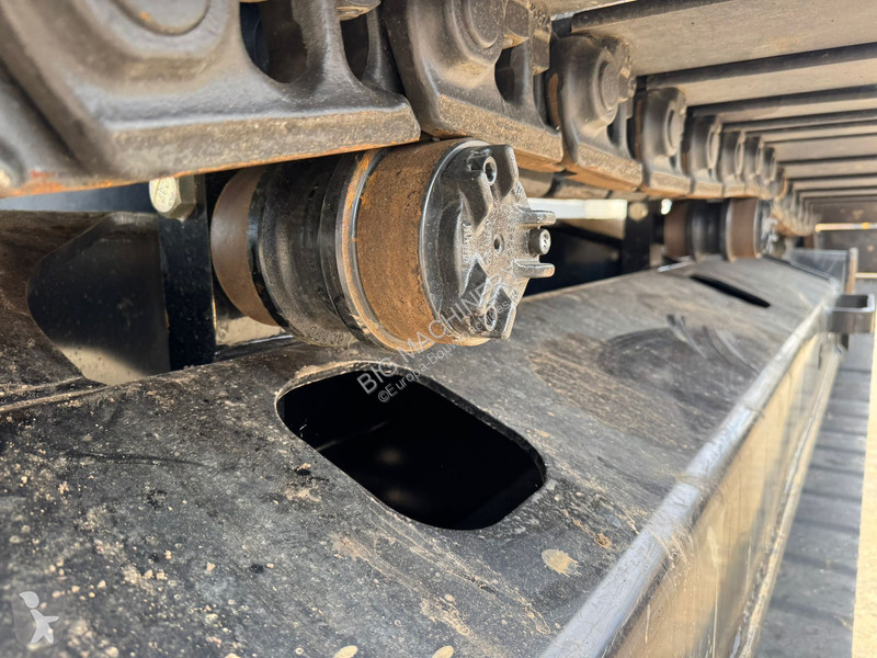 Excavadora Caterpillar 3
