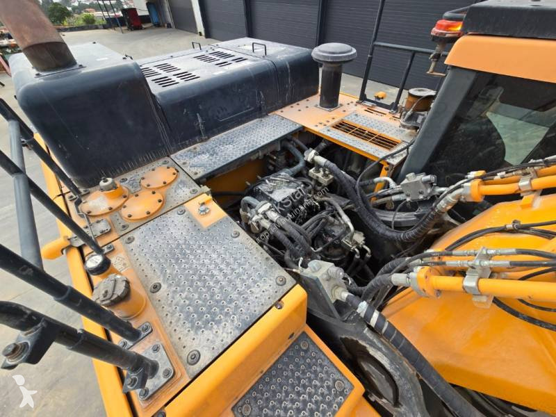 Escavadora Hyundai HX 520 L
