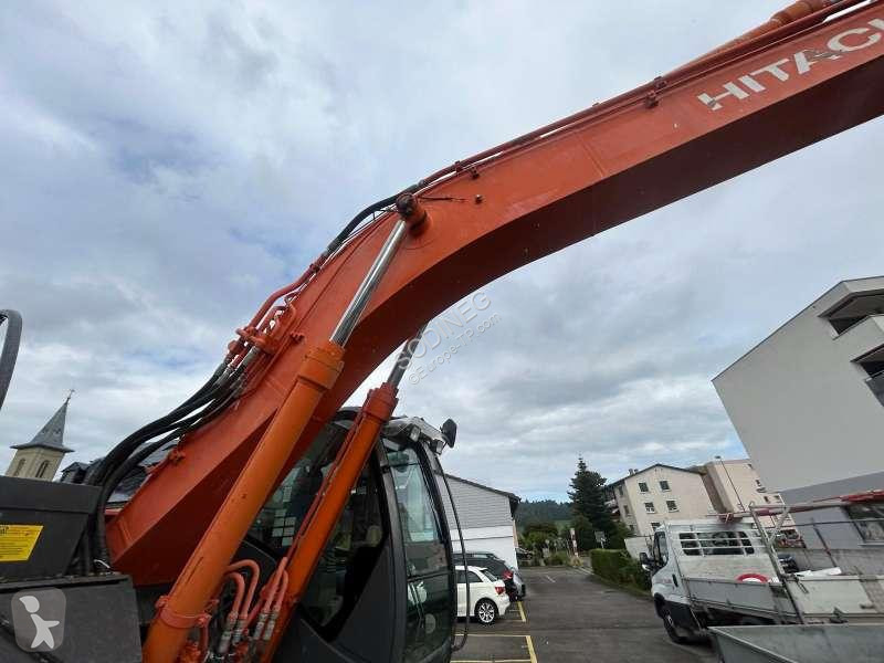 Escavadora Hitachi ZX225USLC-3