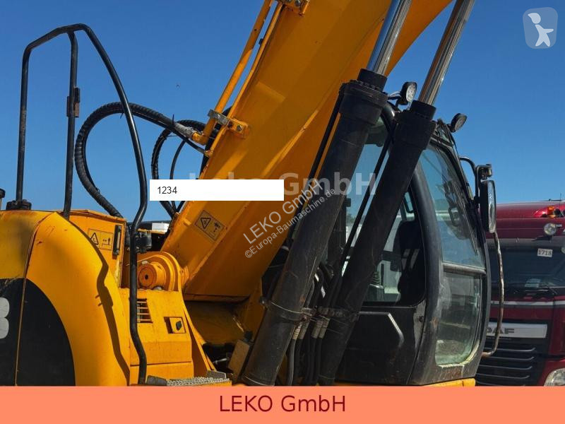 Escavatore Caterpillar JS240NLC