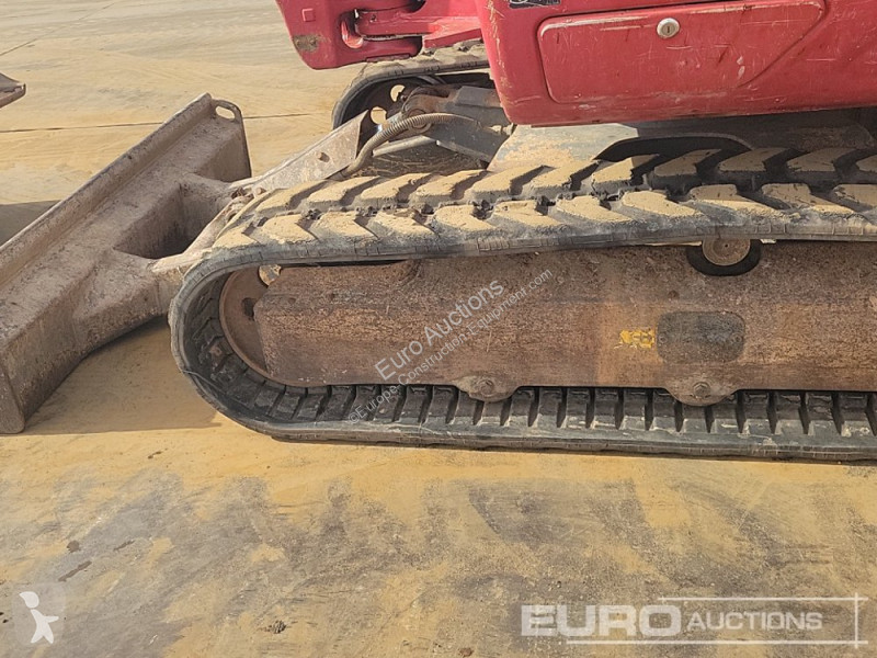 Escavadora Takeuchi 0