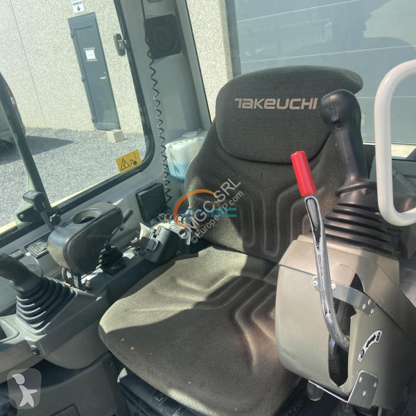 Skovl Takeuchi TB225