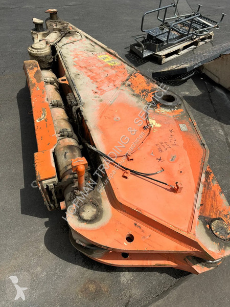 جرافة Hitachi ZX670CH-3