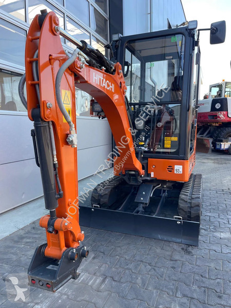 Escavadora Hitachi ZX19-6
