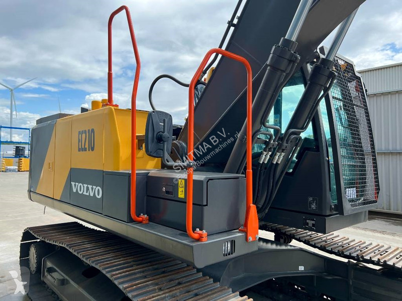 جرافة Volvo
