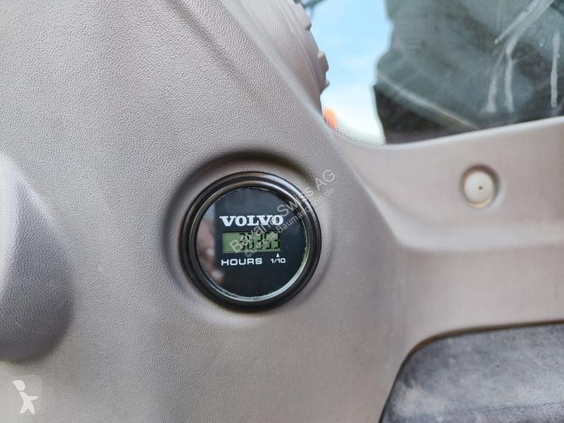 Escavadora Volvo ECR145EL