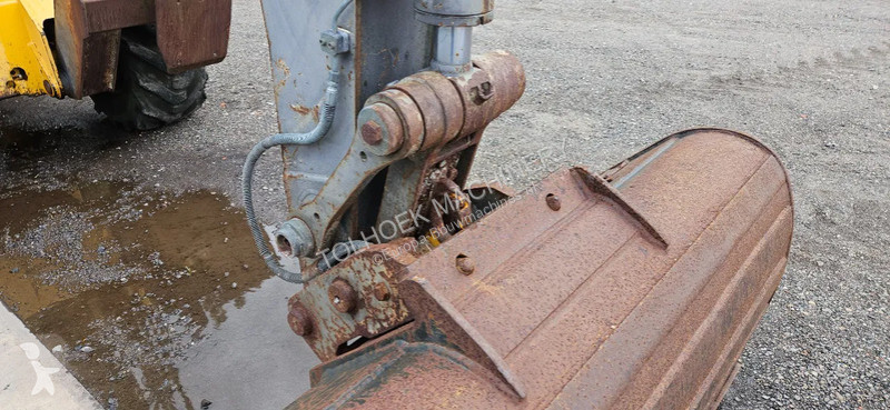 Excavator Mecalac