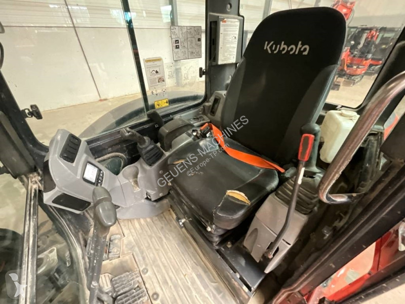 Excavadora Kubota 55-4