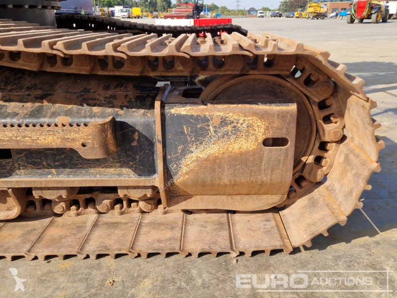 جرافة JCB 220X LC