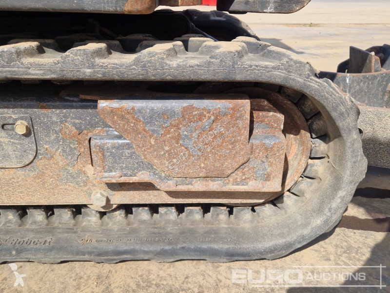 جرافة Bobcat E17