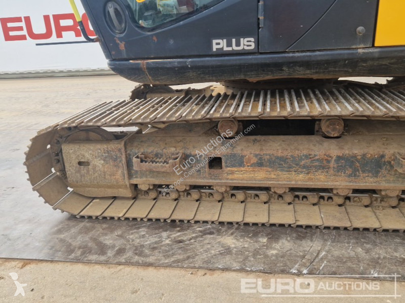 جرافة JCB JS131LC
