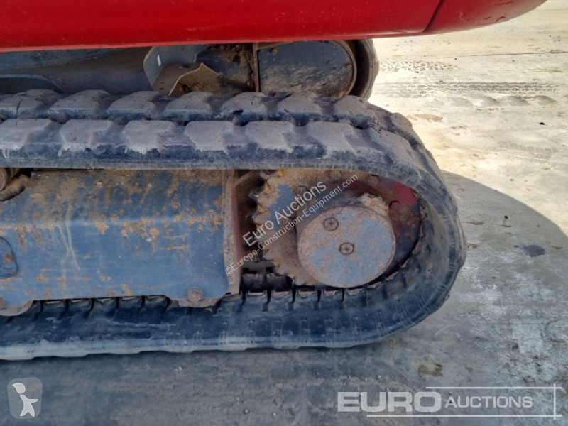 Escavadora Takeuchi 0