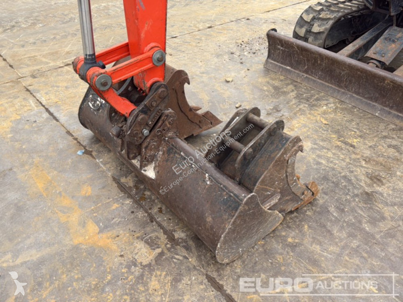 جرافة Kubota U27-4