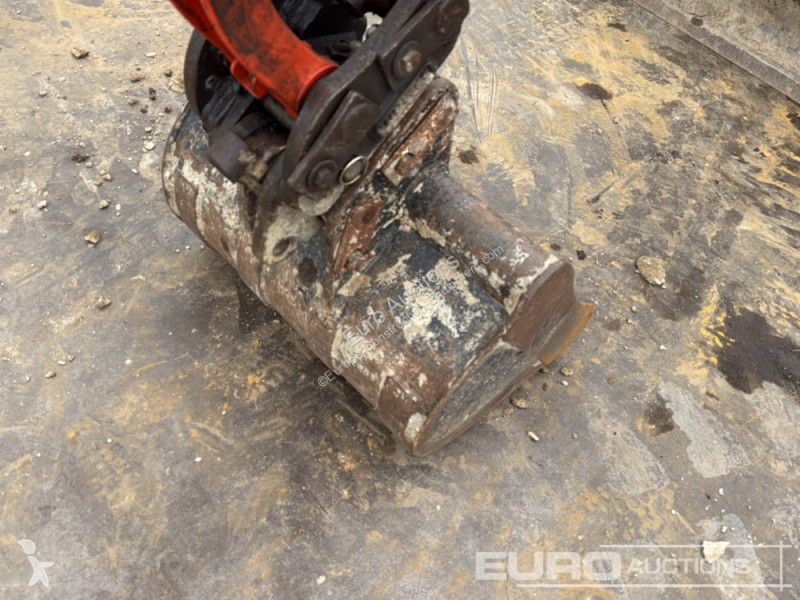 جرافة Kubota U27-4
