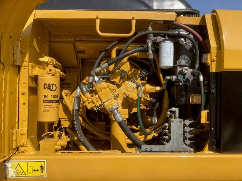 Graafmachine Caterpillar 330DL