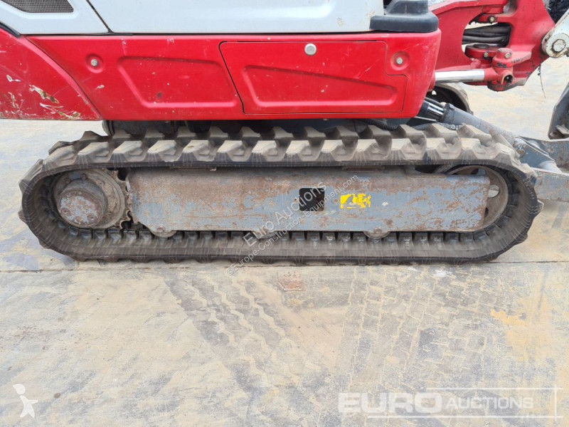 Escavadora Takeuchi TB216