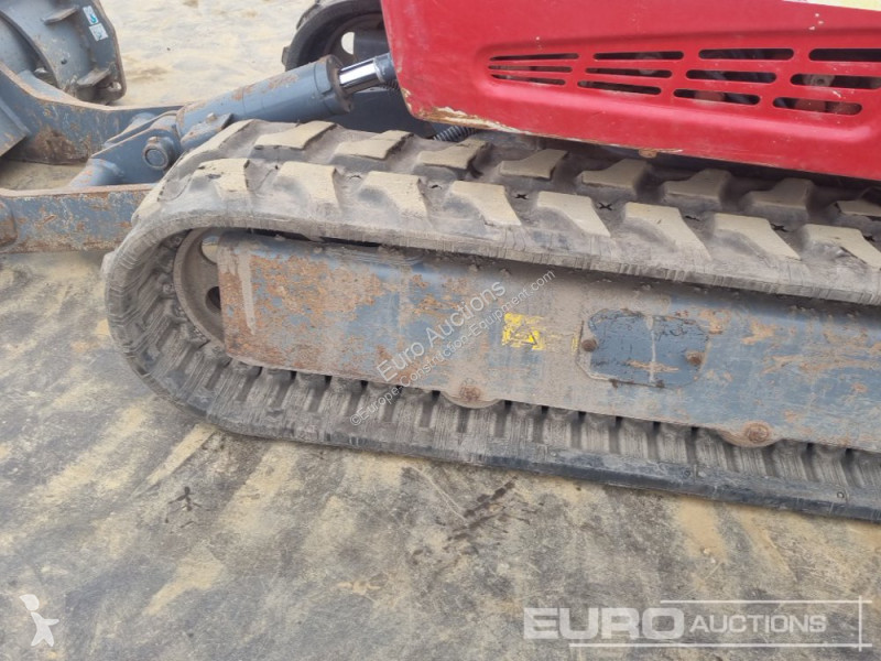 Escavadora Takeuchi TB216
