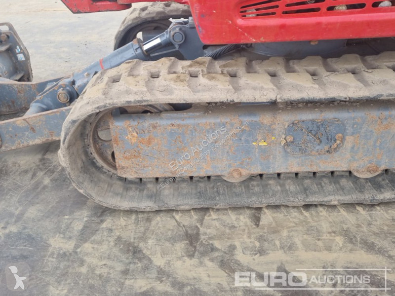 Escavadora Takeuchi TB216
