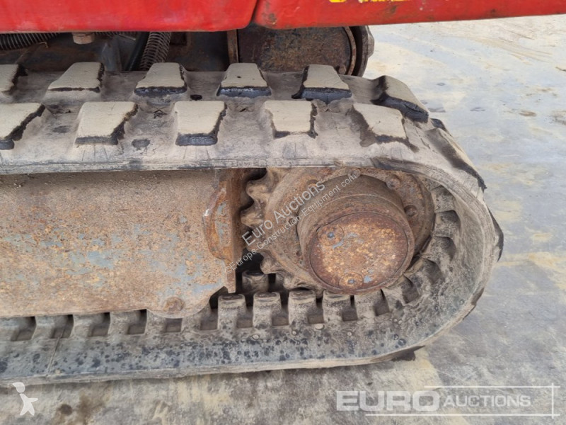 Escavadora Takeuchi TB216